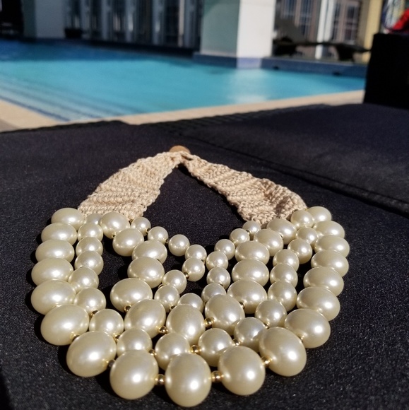 Beige Pearlized Beaded Necklace & Earring Set - Picture 1 of 16